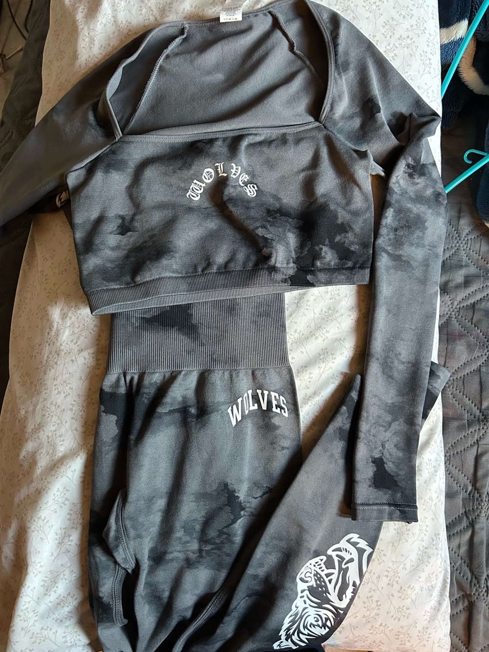 Darc Sport Black & Gray Tie-Dye Leggings and Long-Sleeve Crop Top Set